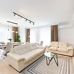 G&b Mansion *