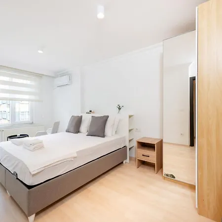 G&b Mansion Apartment *