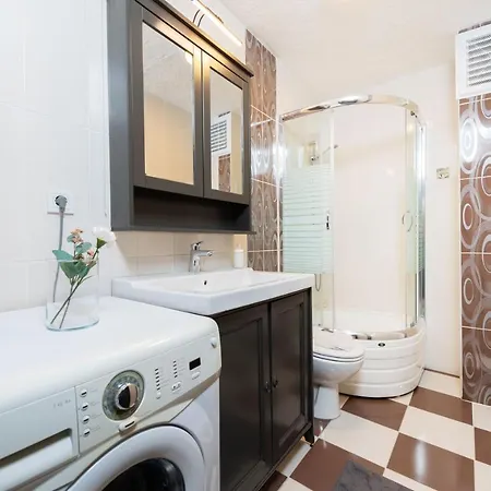 G&b Mansion Apartament